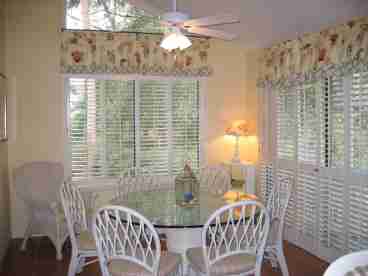Breakfast Room