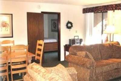 2BR/3BA Condo Sleeps 10