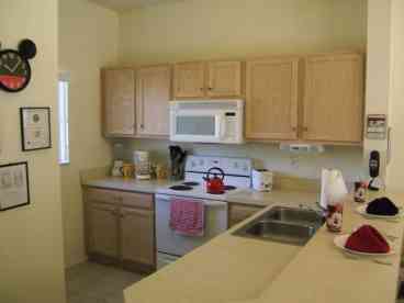 Kitchen and breakfast bar