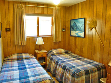Donner Lake Vacation Rental twin bedroom