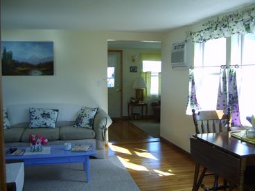 Livingroom with 2nd sofa sleeper
