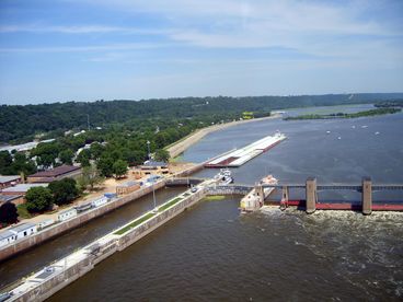 Lock & Dam #10