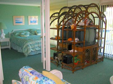 entertainment center and master bedroom o