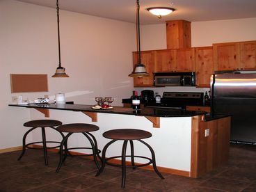 Kitchen & Bar