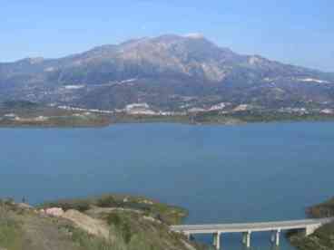 Lake Vinuela