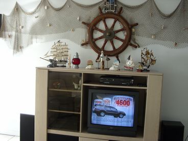 ARTIFACTS WITHIN LIVINGROOM