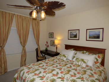 Second Bedroom (Queen)