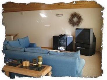 Large Sectional, Satellite/DVD Rear Projection TV