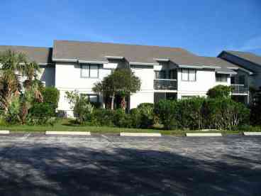 THERE ARE THREE POOLS.  ALSO SPA, TENNIS, RACQUET BALL, SHUFFLE BORAD COURTS, NATURE TRAILS, EXERCISE ROOM ARE AVAILABLE.
