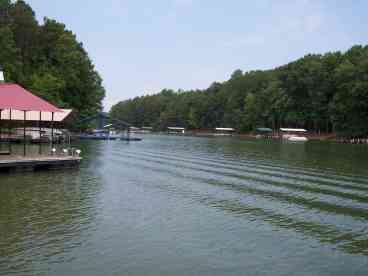 Lake Hartwell Resort - Breeze of Paradise (with hot tub)