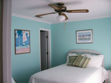 Enjoy your queen master suite with private bath for all your beach dreaming!
