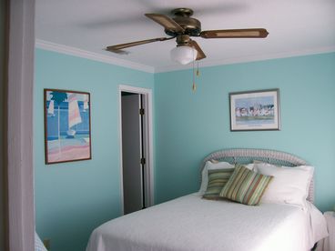 Enjoy your queen master suite with private bath for all your beach dreaming!
