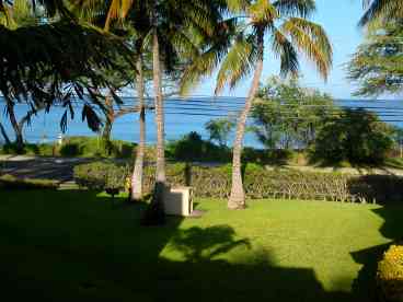 Scenic view towards resort front lawn and Kamaole Beach.