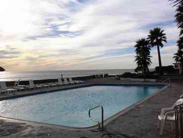  Las Gaviotas Community
 has a large pool & jacuzzi.
 The perfect place for a 
 vacation!