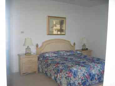 Master suite w/Cal King