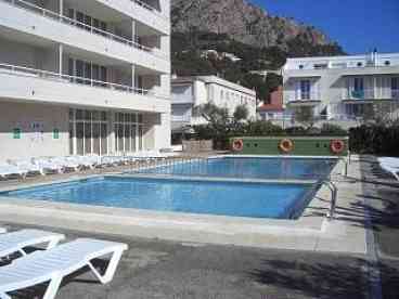 Another view of the pool