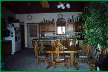 Kitchen/Dining Area