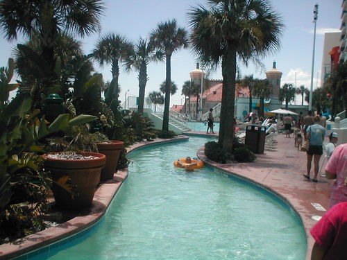 250 ft lazy river