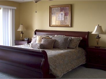 LUXURY Master Suite with KING BED!