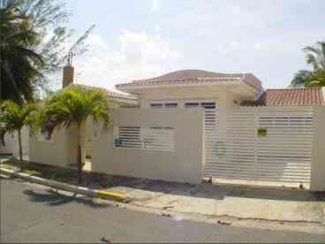 View Gorgeous House Isla Verde Available