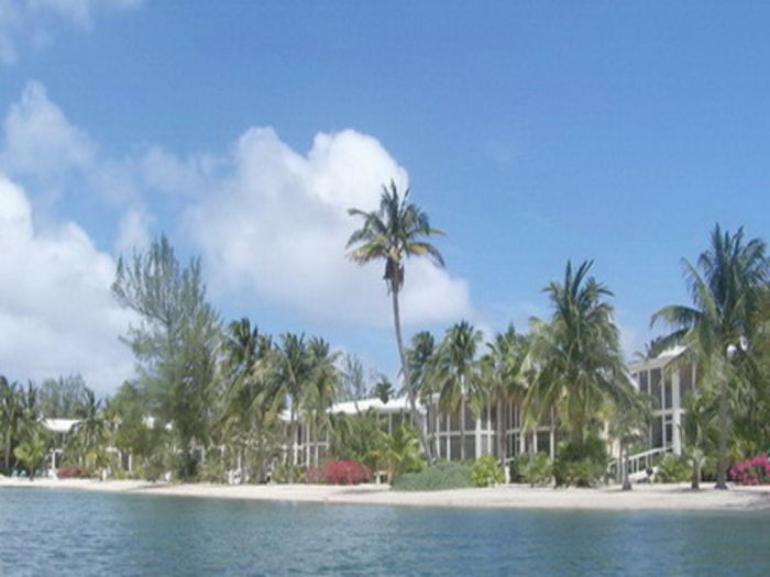 View Barefoot Lagoon  Island House