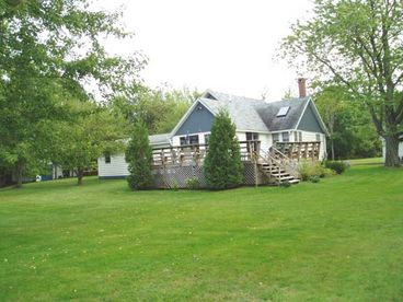 View Newport Cottage with Lake FrontageLawnSandy