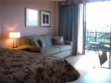 View Royal Retreat in the heart of Waikiki