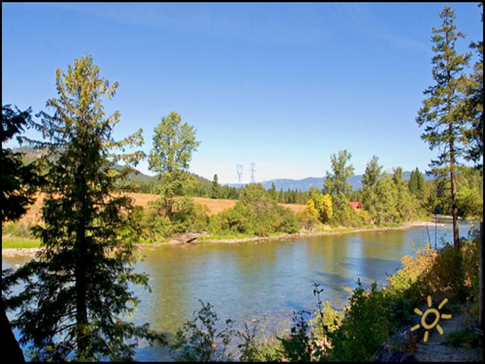 View Maries Cabin on the Wenatchee