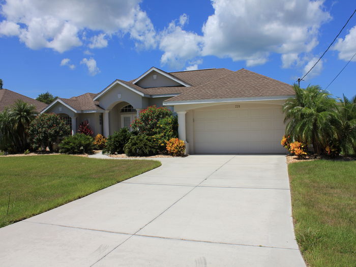 View STUNNING FLORIDA GOLD 5 STAR HOME