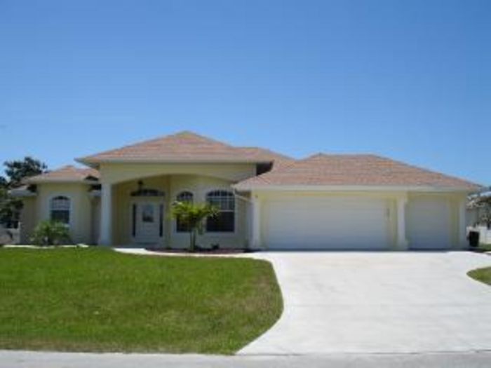 View STUNNING 5 STAR  FLORIDA GOLD HOME