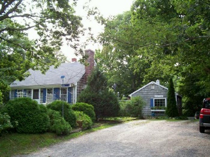 View Chickadee Cottage