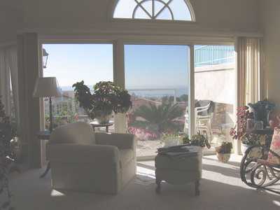 View Gorgeous Large Furnished OceanView