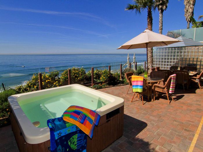 View E4801  Beautiful Oceanfront Masterpiece