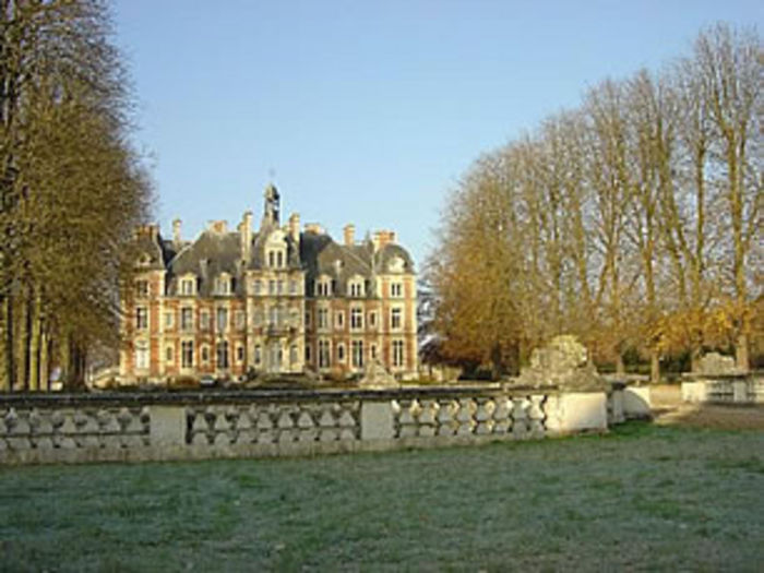 View Apartment in CHATEAU close to PARIS