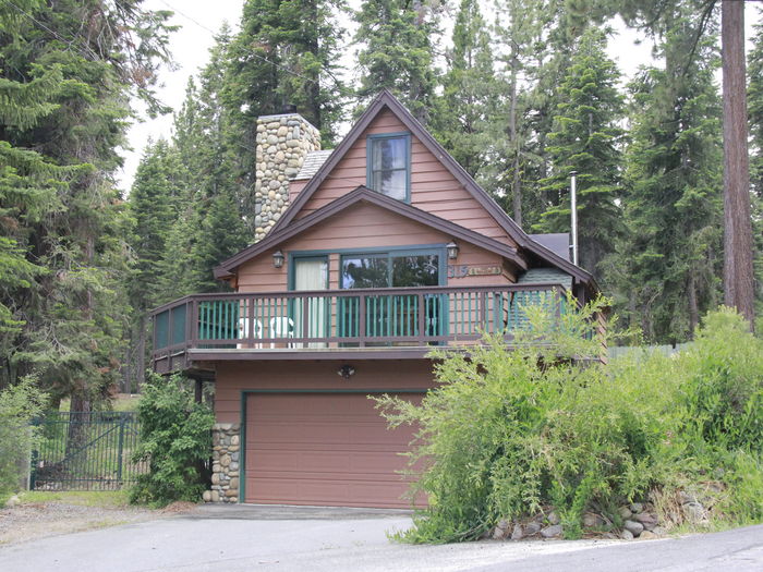 View Cabin on Tahoes West Shore in