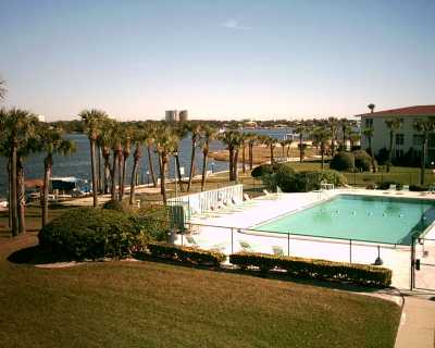 View Spectacular Condo on Intercoastal
