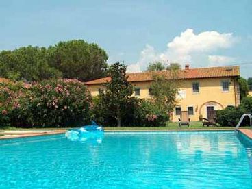 View Farmhouse Montecatini Tuscany