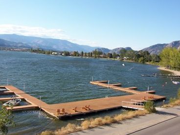 View Village On The Lake Penthouse