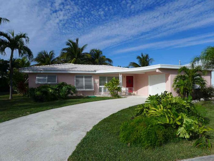 View Charming Home in Key Colony Beach