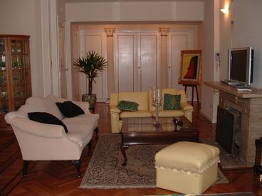 View English Flat for 6 in Palermo