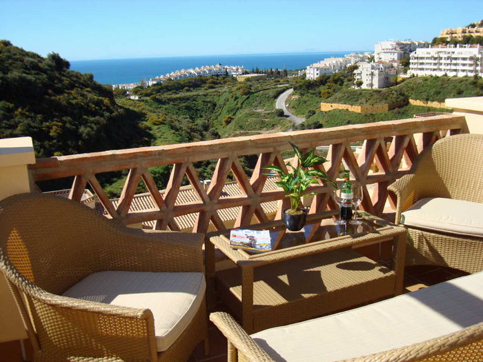View FABULOUS 3 BED HOLIDAY PENTHOUSE