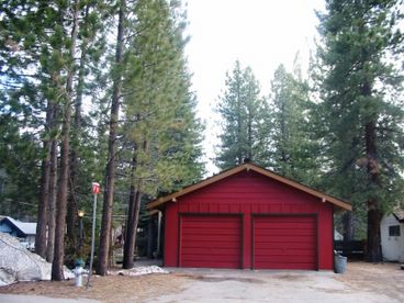 View Spacious 5BR Tahoe Home with