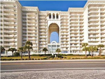 View Majestic Sun Penthouse sleeps 12