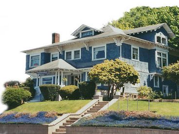 View The Bradley House of Cathlamet