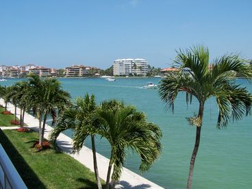 View Spectacular Gulf and Marco River