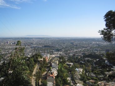 View ARCHITECTURAL HOLLYWOOD HILLS HOME