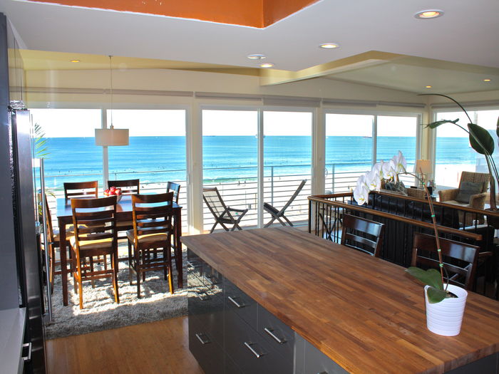 View Wonderful Oceanfront Beach Retreat