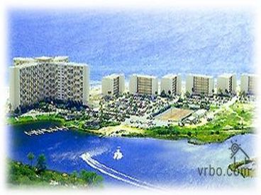View Pinnacle Port Gulf Front Condo