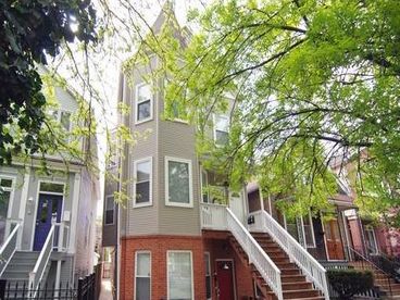 View Lakeview Condo Near Wrigley Field