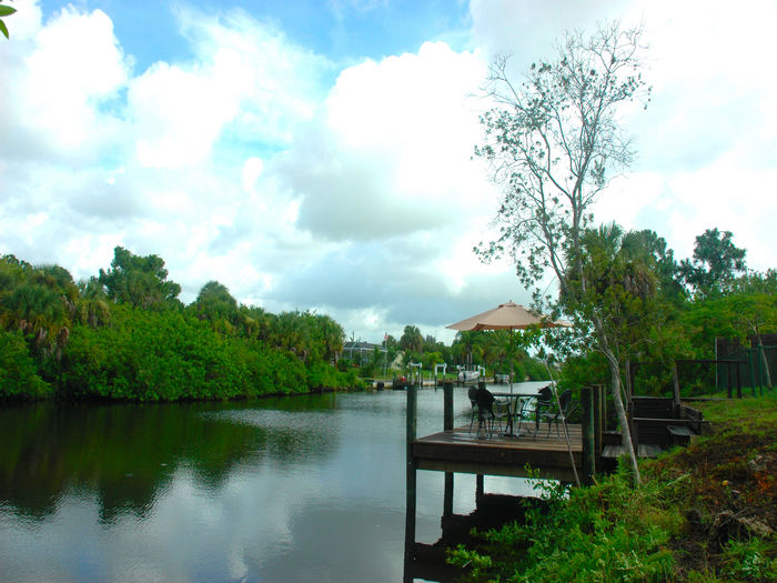 View Pet Friendly Saltwater Canal Cottage